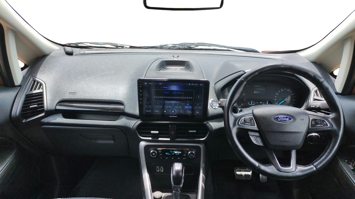 Used 2018 Ford EcoSport Titanium + 1.5L Ti-VCT AT Petrol Automatic interior DASHBOARD VIEW