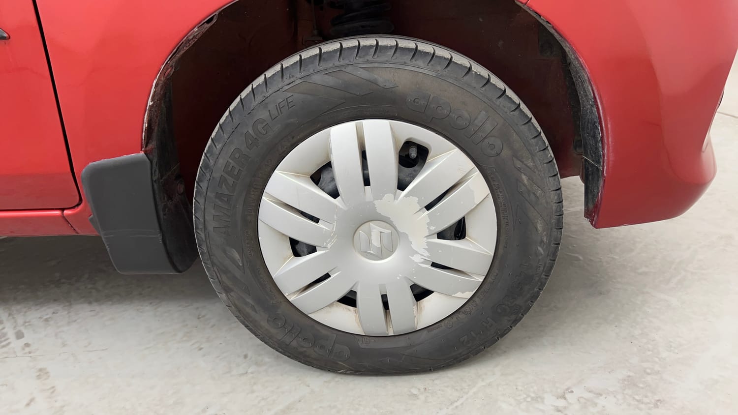 Used 2016 Maruti Suzuki Alto 800 Vxi Petrol Manual tyres RIGHT FRONT TYRE RIM VIEW