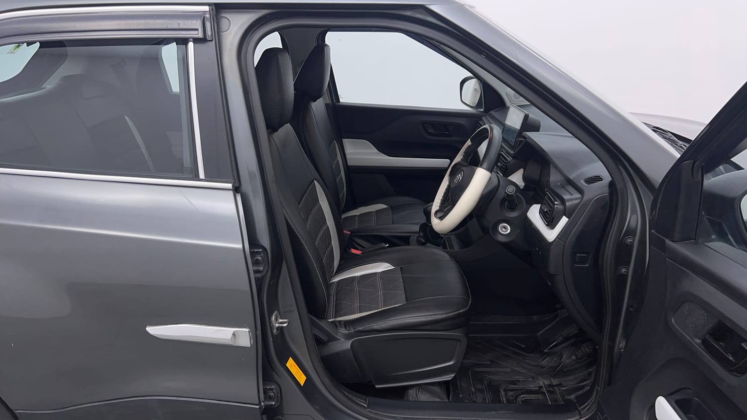 Used 2023 Tata Punch Pure MT Petrol Manual interior RIGHT SIDE FRONT DOOR CABIN VIEW