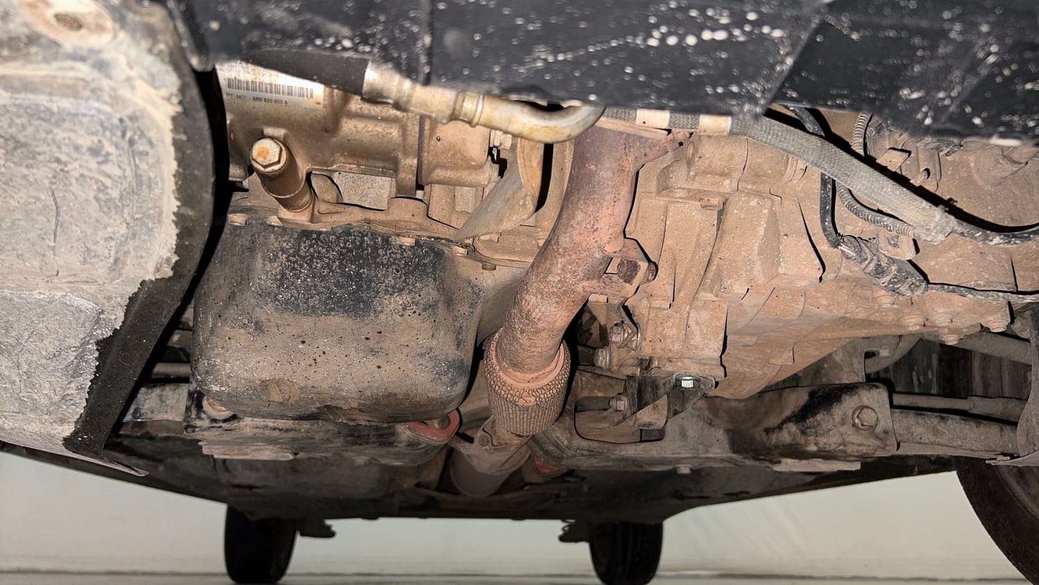 Used 2014 Volkswagen Polo Comfortline 1.2L (P) Petrol Manual extra FRONT LEFT UNDERBODY VIEW