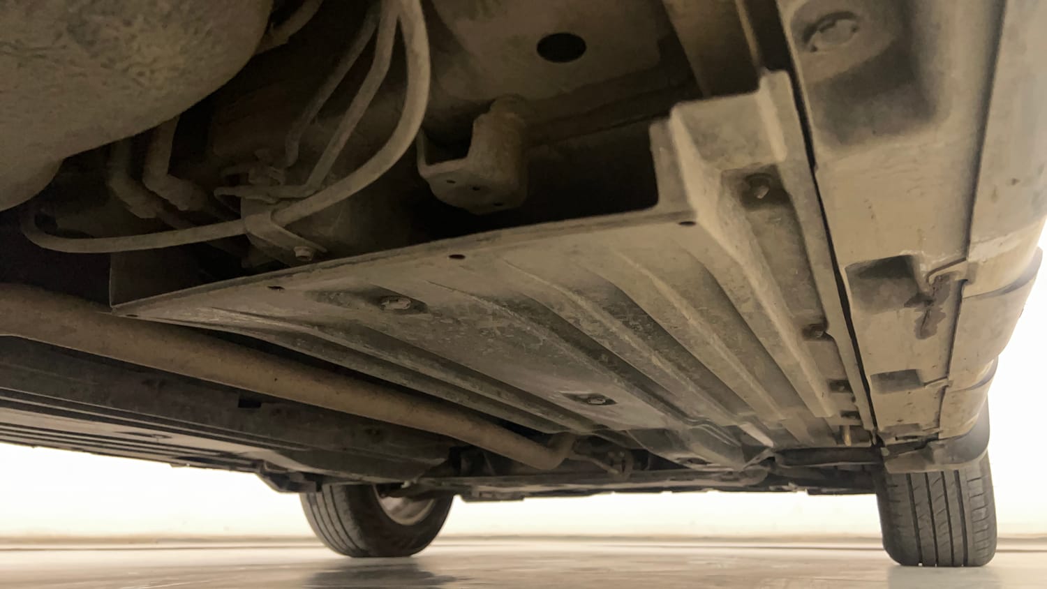 Used 2017 Maruti Suzuki Vitara Brezza ZDi+ Dual Tone Diesel Manual extra REAR RIGHT UNDERBODY VIEW
