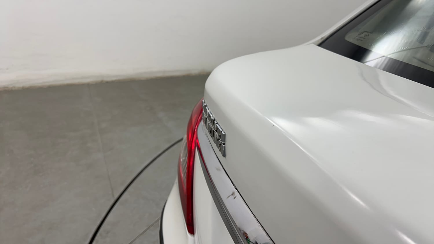 Used 2012 Maruti Suzuki Swift Dzire LXI Petrol Manual dents MINOR SCRATCH