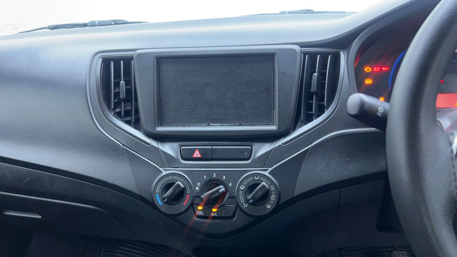 Used 2017 Maruti Suzuki Baleno Sigma 1.2 Petrol Manual interior MUSIC SYSTEM & AC CONTROL VIEW