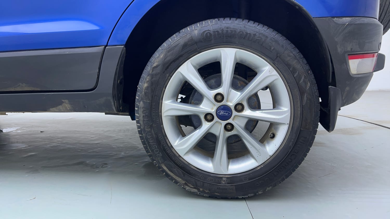 Used 2018 Ford EcoSport Titanium 1.5L Ti-VCT Petrol Manual tyres LEFT REAR TYRE RIM VIEW
