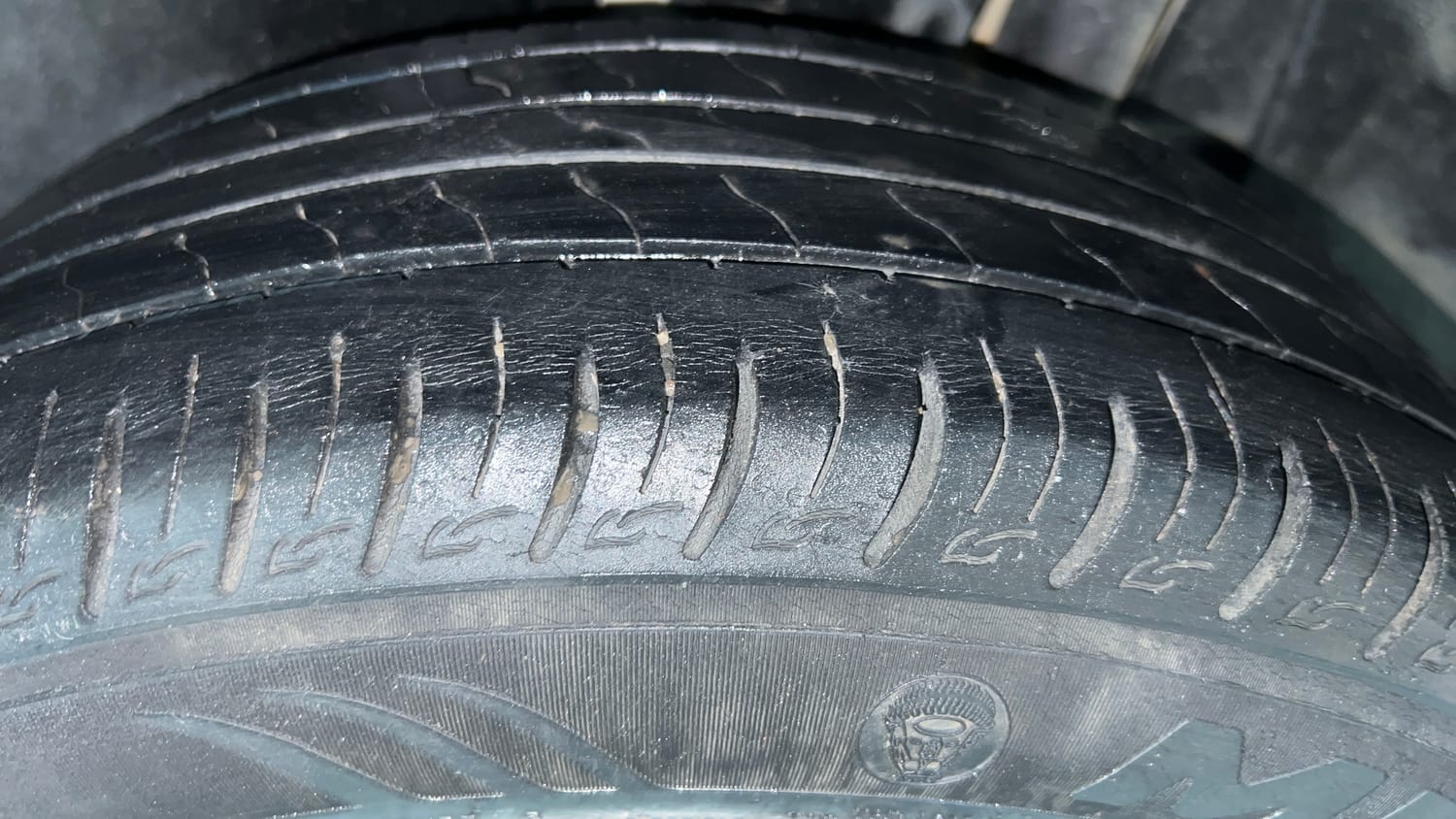Used 2021 maruti-suzuki Vitara Brezza LXi Petrol Manual tyres LEFT REAR TYRE TREAD VIEW