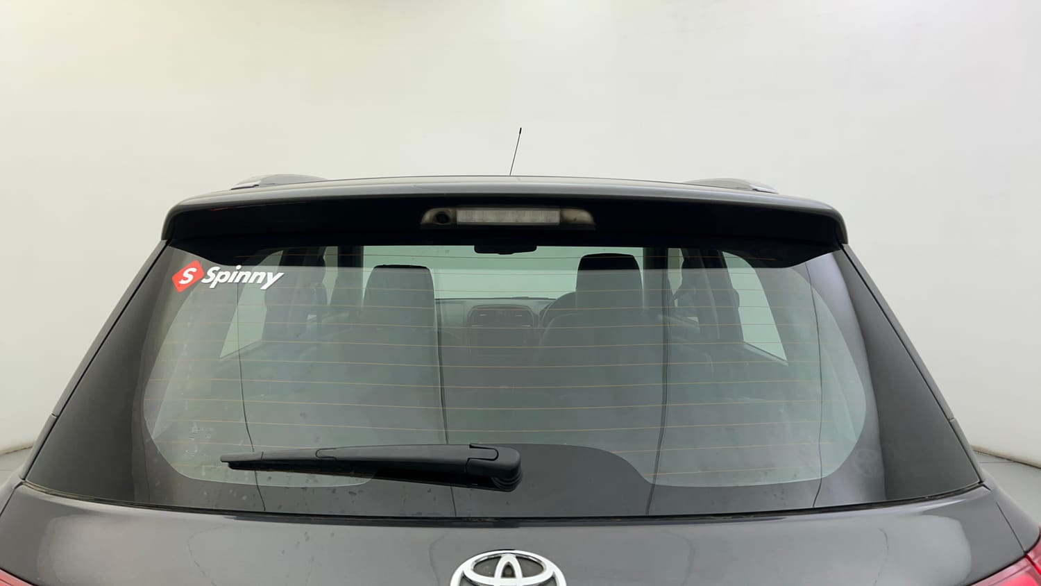 Used 2022 Toyota Urban Cruiser Premium Grade AT Petrol Automatic exterior BACK WINDSHIELD VIEW