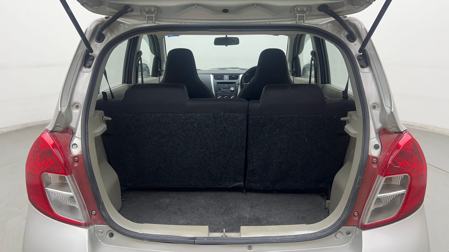 Used 2014 Maruti Suzuki Celerio VXi AMT Petrol Automatic interior DICKY INSIDE VIEW