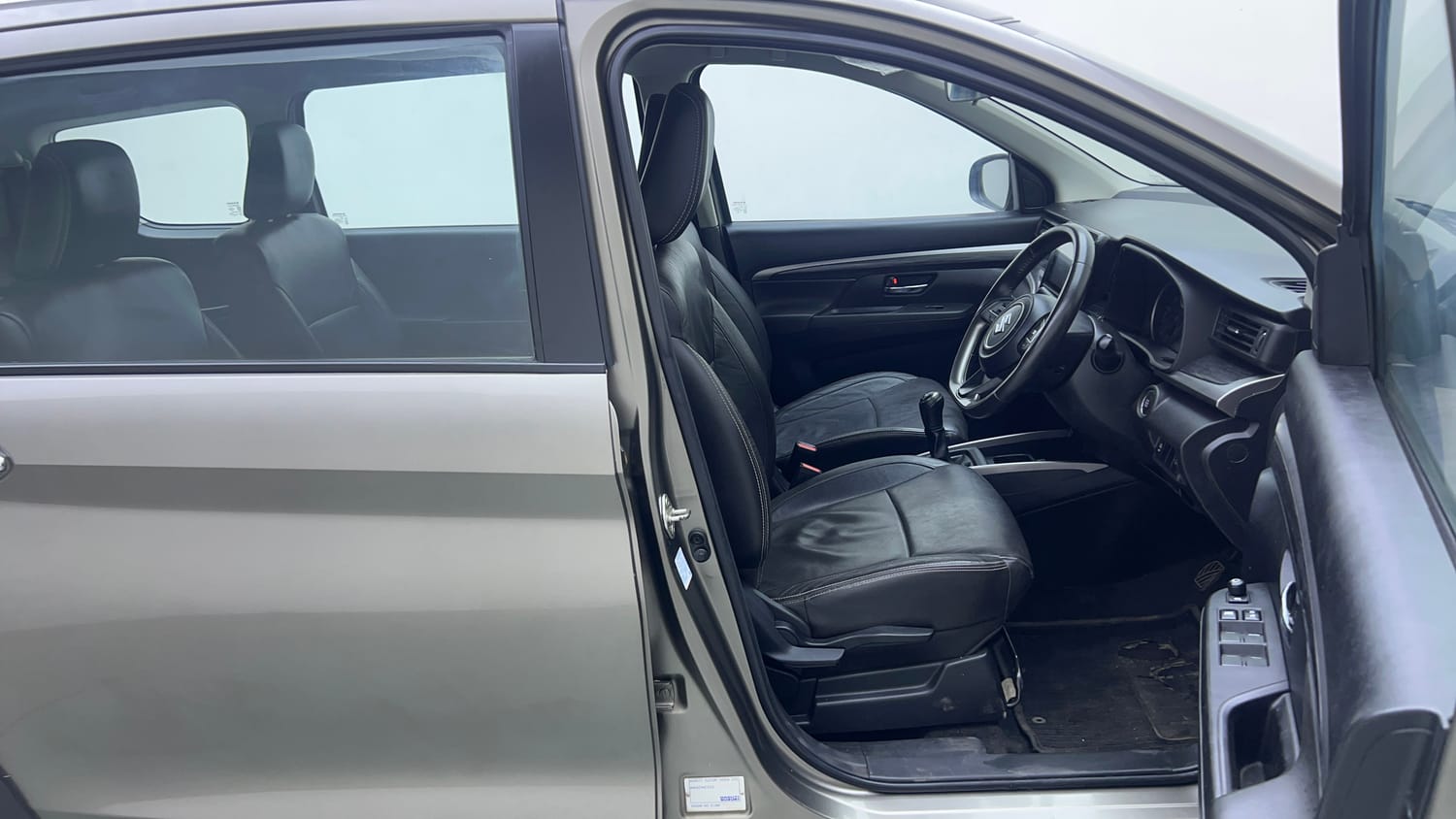 Used 2020 Maruti Suzuki XL6 Alpha MT Petrol Petrol Manual interior RIGHT SIDE FRONT DOOR CABIN VIEW