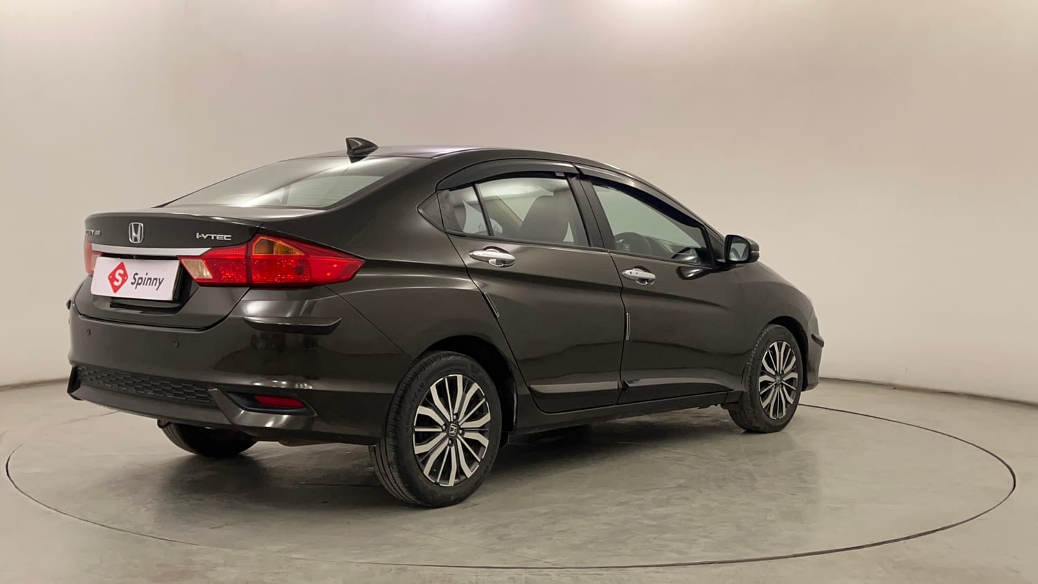 Used 2018 Honda City VX Petrol Petrol Manual exterior RIGHT REAR CORNER VIEW