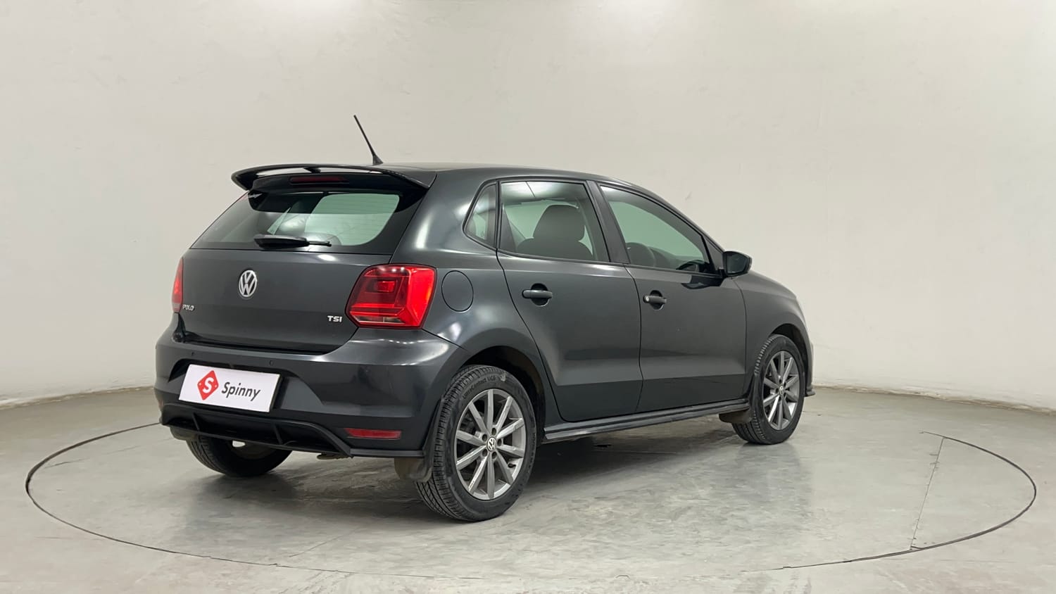 Used 2020 Volkswagen Polo Highline Plus 1.0L TSI Petrol Manual exterior RIGHT REAR CORNER VIEW