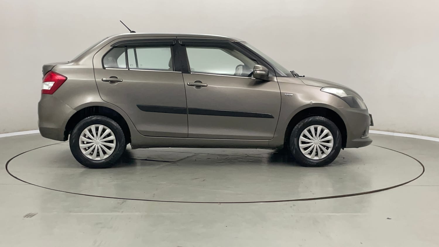 Used 2016 Maruti Suzuki Swift Dzire VXI Petrol Manual exterior RIGHT SIDE VIEW