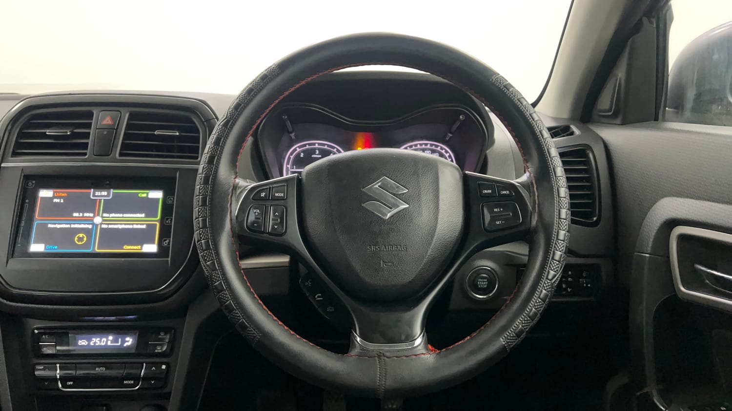 Used 2017 Maruti Suzuki Vitara Brezza ZDi+ Dual Tone Diesel Manual interior STEERING VIEW