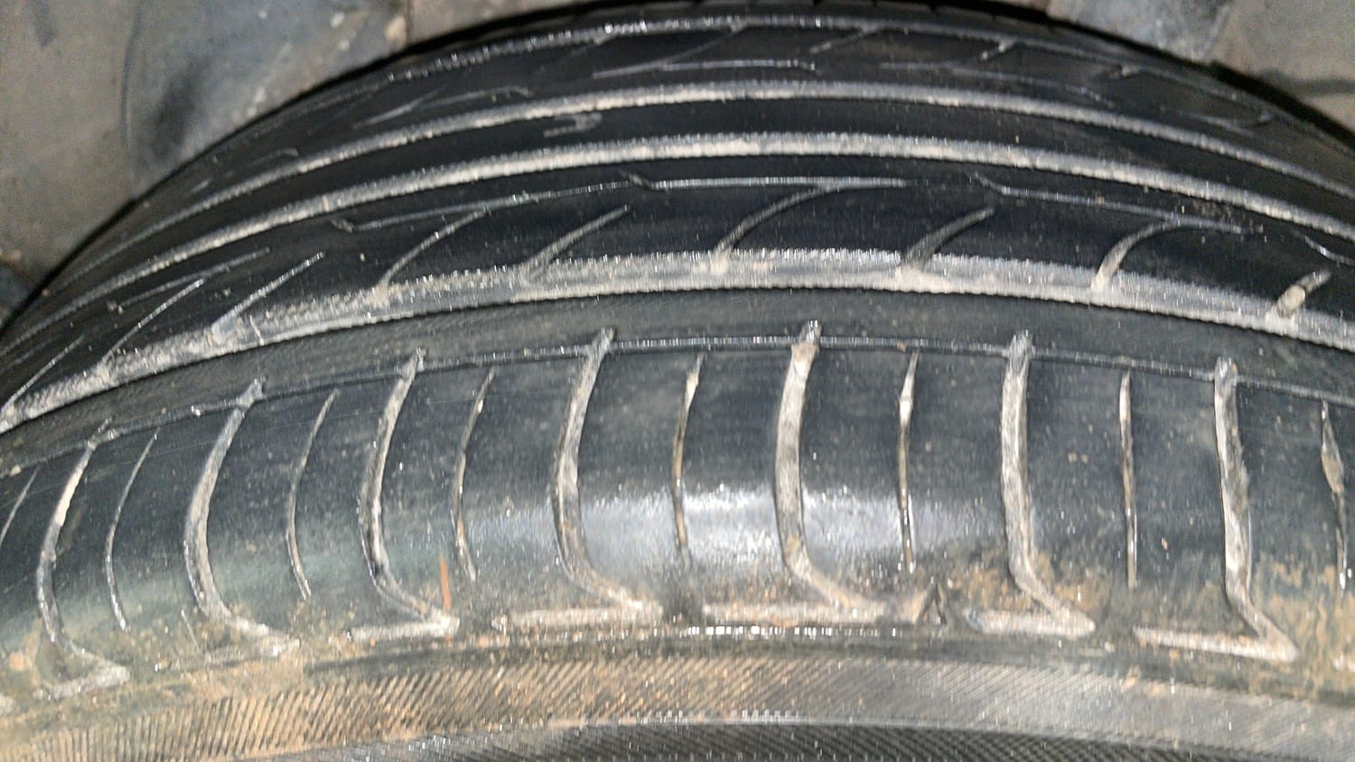 Used 2021 Hyundai Verna SX (O) 1.6 VTVT AT Petrol Automatic tyres LEFT REAR TYRE TREAD VIEW