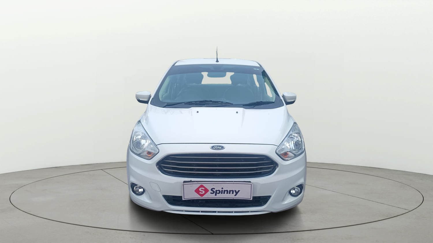 Used 2016 Ford Figo Aspire Trend 1.5 TDCi Diesel Manual exterior FRONT VIEW