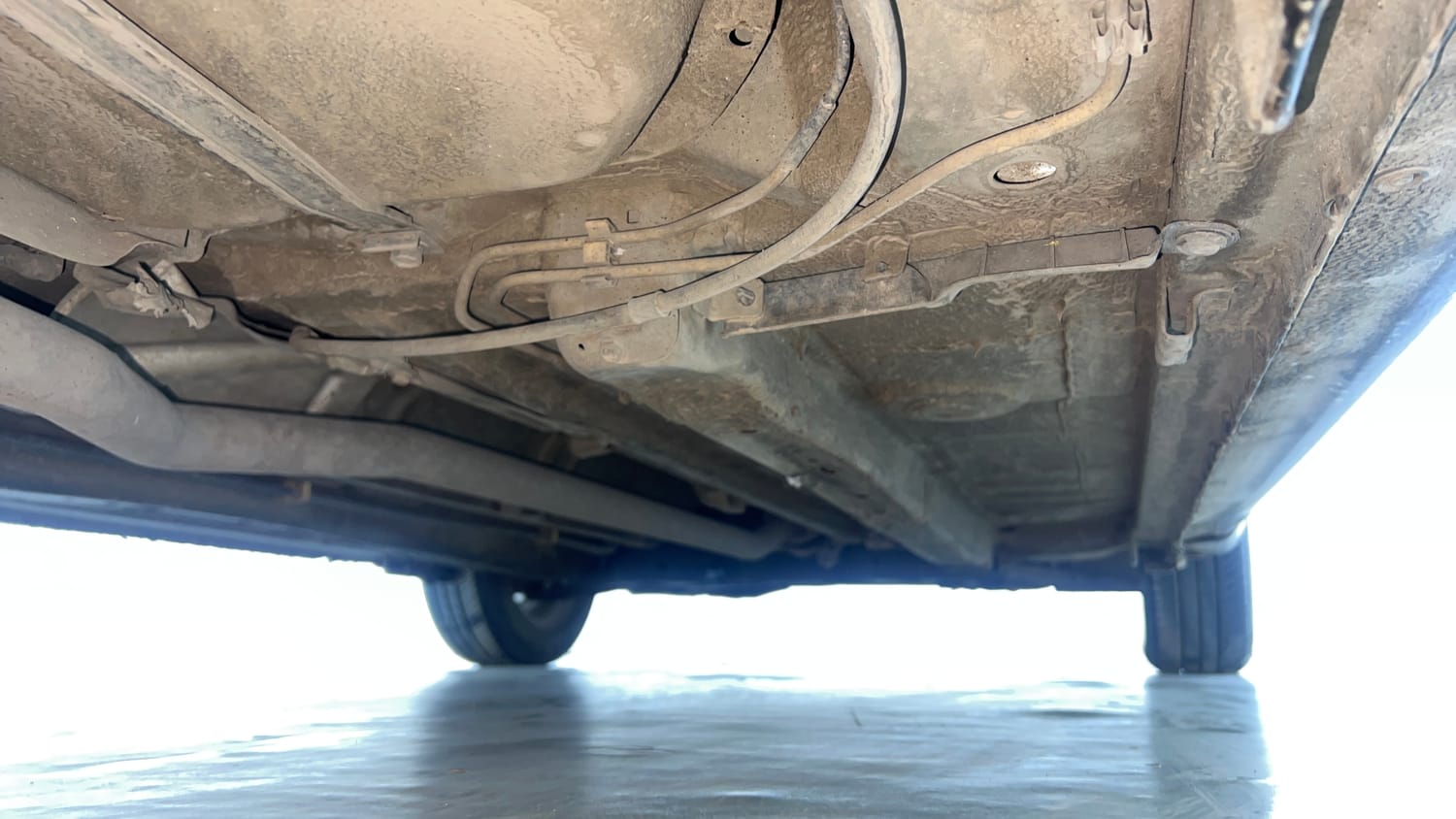 Used 2017 Maruti Suzuki Ciaz ZDi SHVS Diesel Manual extra REAR RIGHT UNDERBODY VIEW