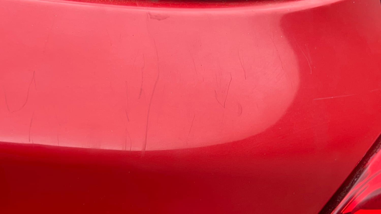 Used 2022 Maruti Suzuki Swift LXi Petrol Manual dents MINOR DENT