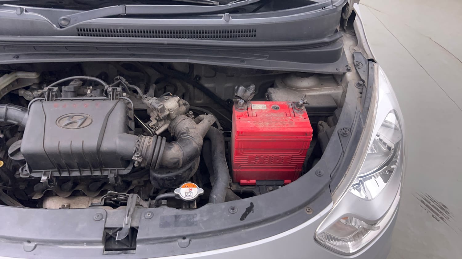 Used 2015 Hyundai i10 Magna 1.1 iRDE2 Petrol Manual engine ENGINE LEFT SIDE VIEW