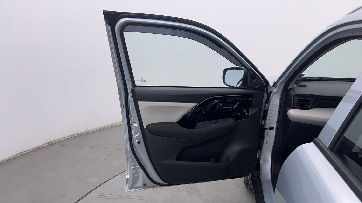 Used 2026 Maruti Suzuki Victoris LXI MT 2W Petrol Manual interior LEFT FRONT DOOR OPEN VIEW