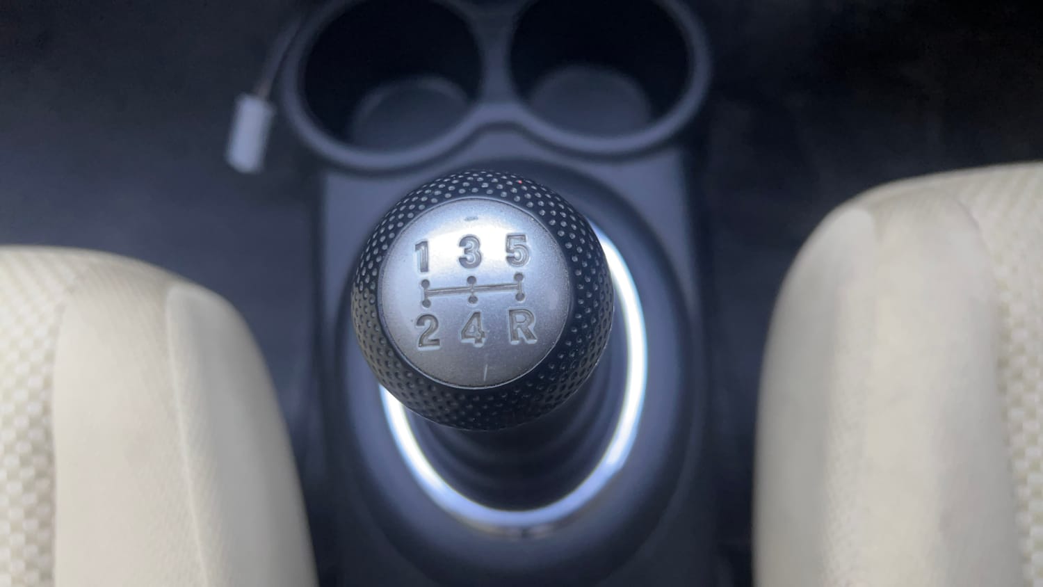 Used 2014 Honda Brio S MT Petrol Manual interior GEAR  KNOB VIEW