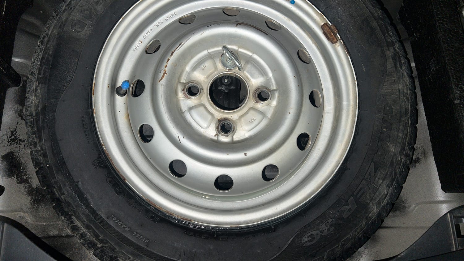 Used 2012 Maruti Suzuki Wagon R LXi Petrol Manual tyres SPARE TYRE VIEW
