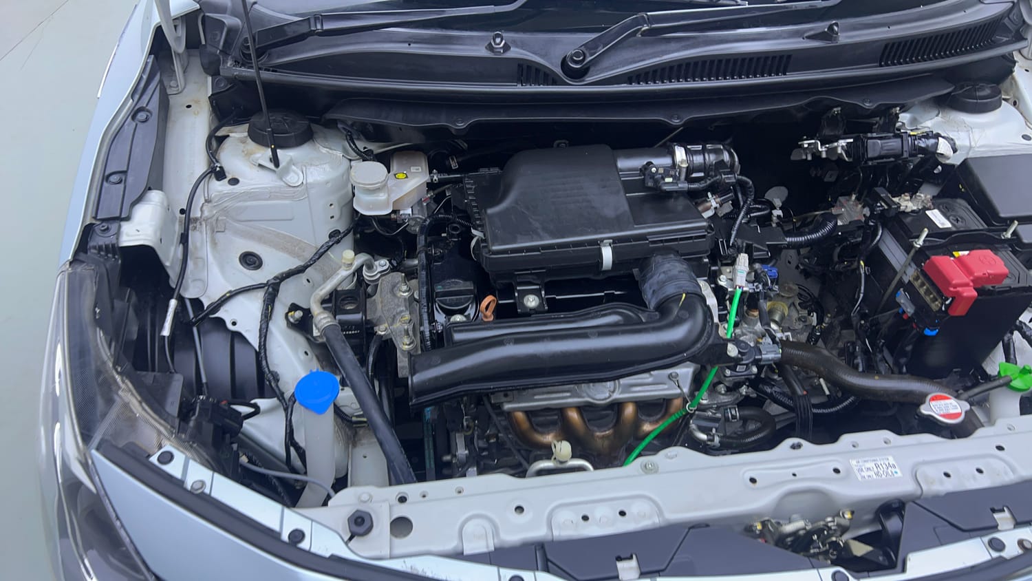 Used 2024 Toyota Glanza E Petrol Manual engine ENGINE RIGHT SIDE VIEW