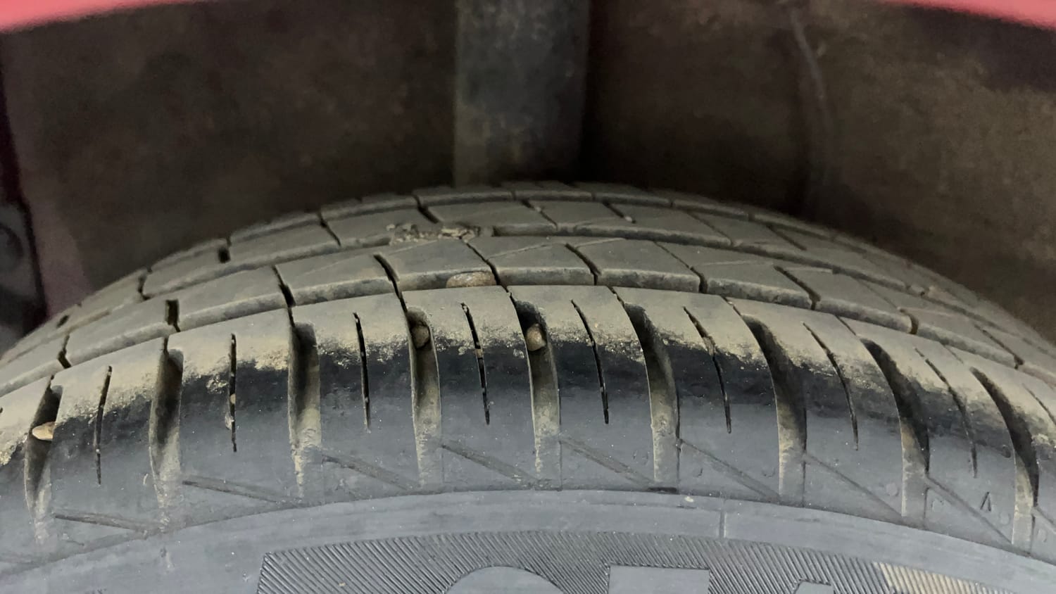 Used 2021 Hyundai Grand i10 Nios Sportz AMT 1.2 Kappa VTVT Petrol Automatic tyres RIGHT REAR TYRE TREAD VIEW