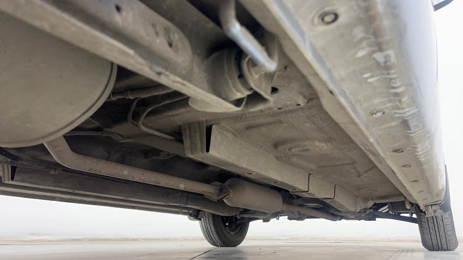 Used 2012 Maruti Suzuki Wagon R LXi Petrol Manual extra REAR RIGHT UNDERBODY VIEW