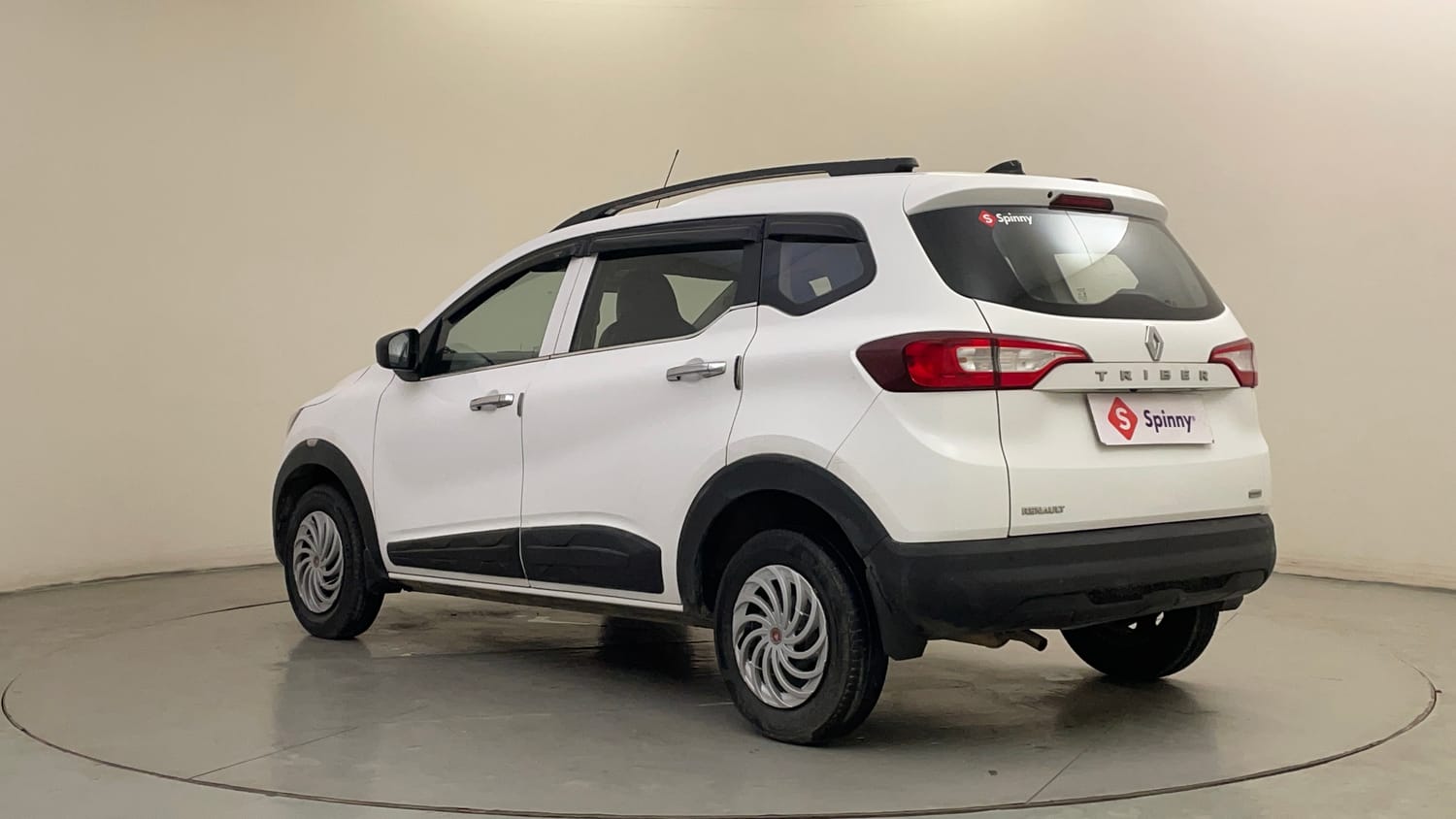 Used 2021 Renault Triber RXE Petrol Manual exterior LEFT REAR CORNER VIEW