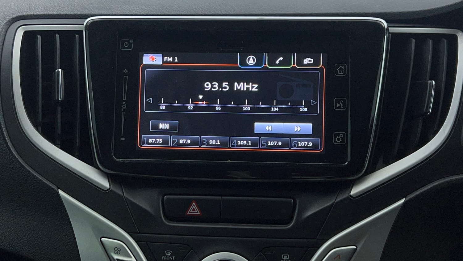 Used 2018 Maruti Suzuki Baleno Alpha 1.2 Petrol Manual top_features Touch screen infotainment system