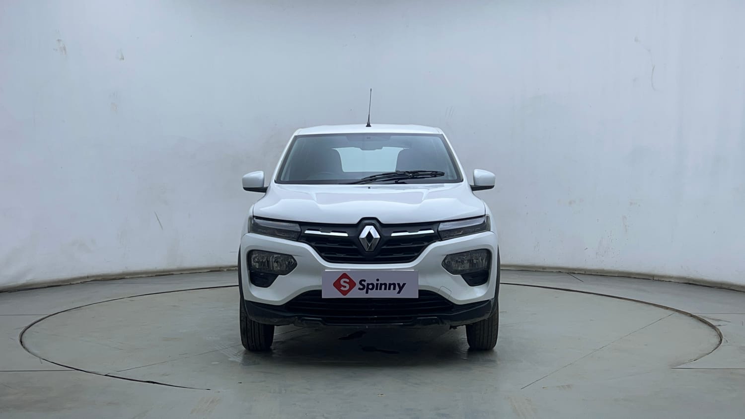 Used 2022 Renault Kwid RXT 1.0 Petrol Manual exterior FRONT VIEW