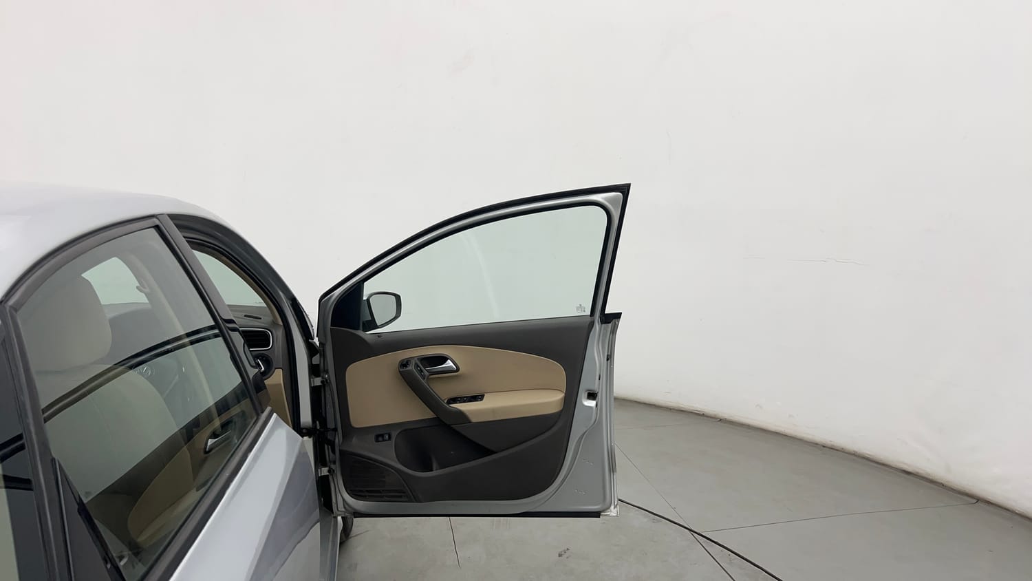 Used 2018 Volkswagen Vento Highline 1.6 (P) Petrol Manual interior RIGHT FRONT DOOR OPEN VIEW