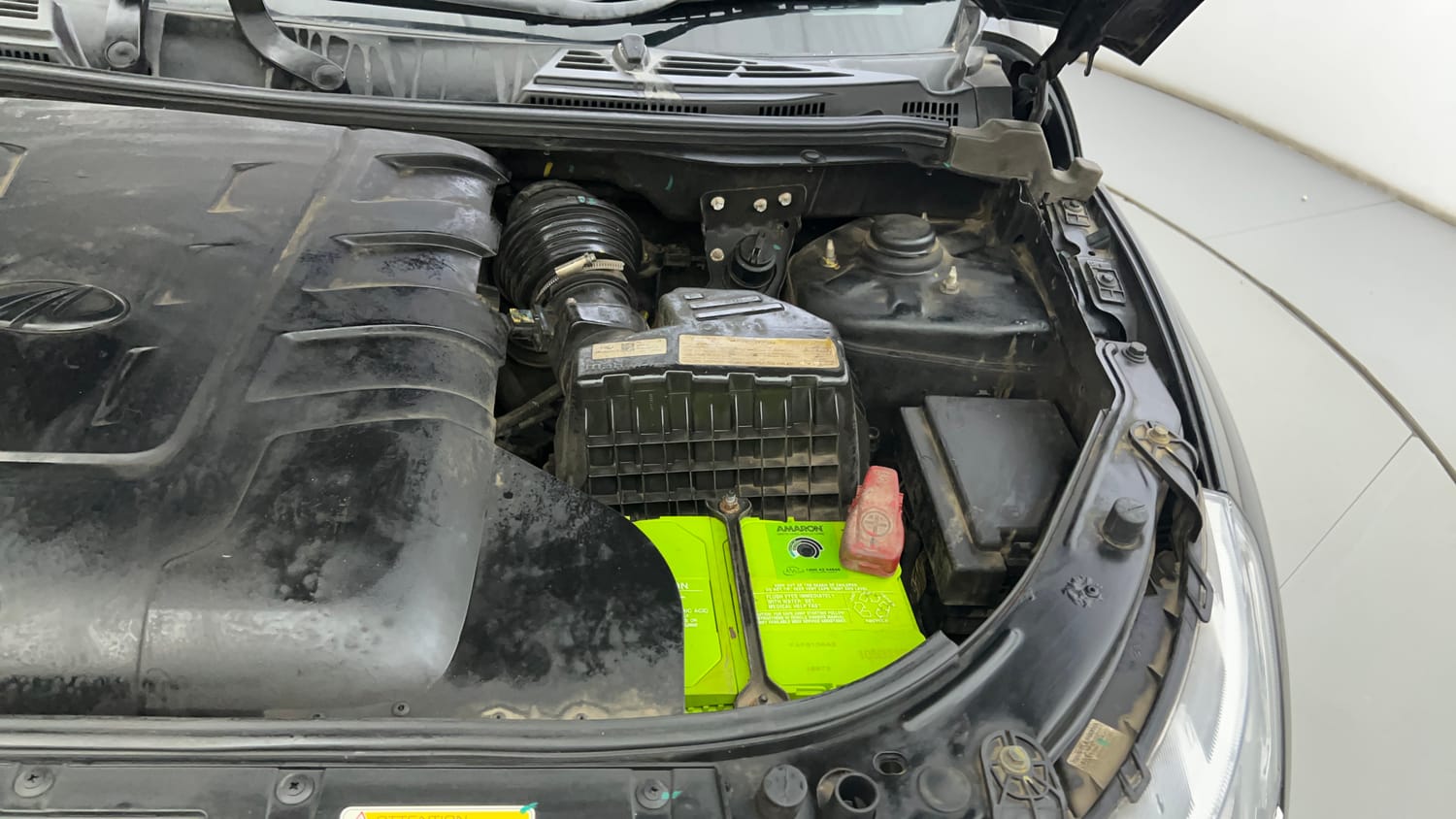 Used 2021 Mahindra XUV500 W9 Diesel Manual engine ENGINE LEFT SIDE VIEW