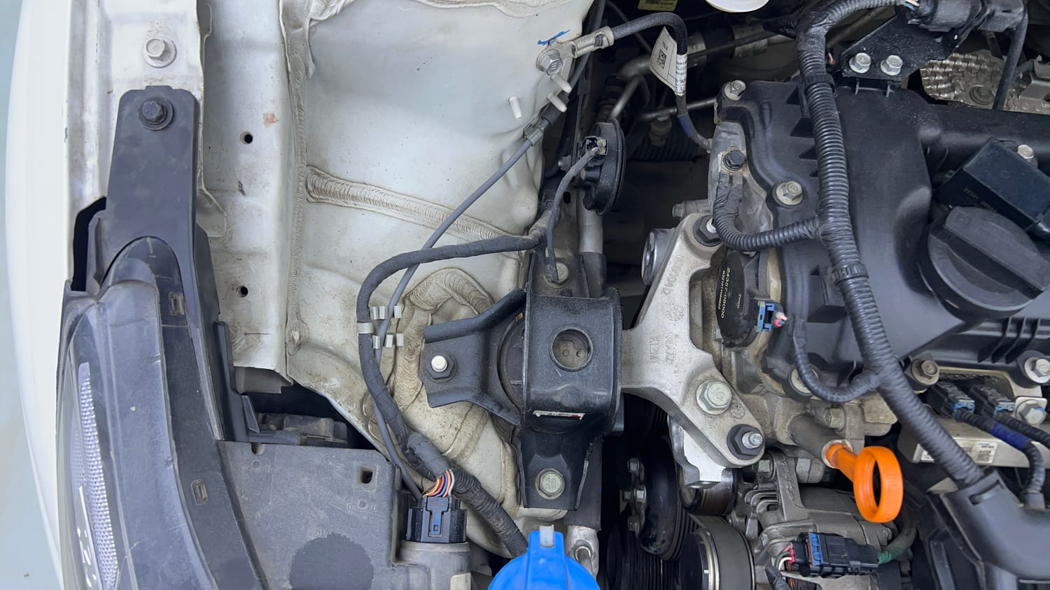Used 2023 Hyundai New i20 Asta (O) 1.2 MT Petrol Manual engine ENGINE RIGHT SIDE VIEW