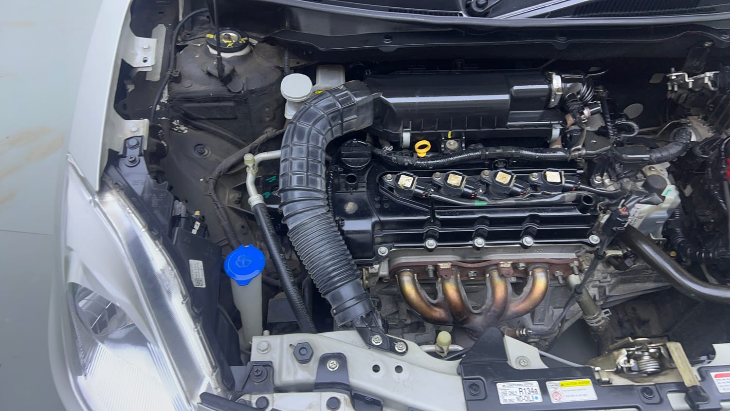 Used 2019 Maruti Suzuki Dzire VXi AMT Petrol Automatic engine ENGINE RIGHT SIDE VIEW