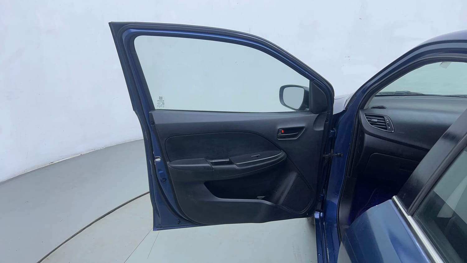 Used 2017 Maruti Suzuki Baleno Sigma 1.2 Petrol Manual interior LEFT FRONT DOOR OPEN VIEW