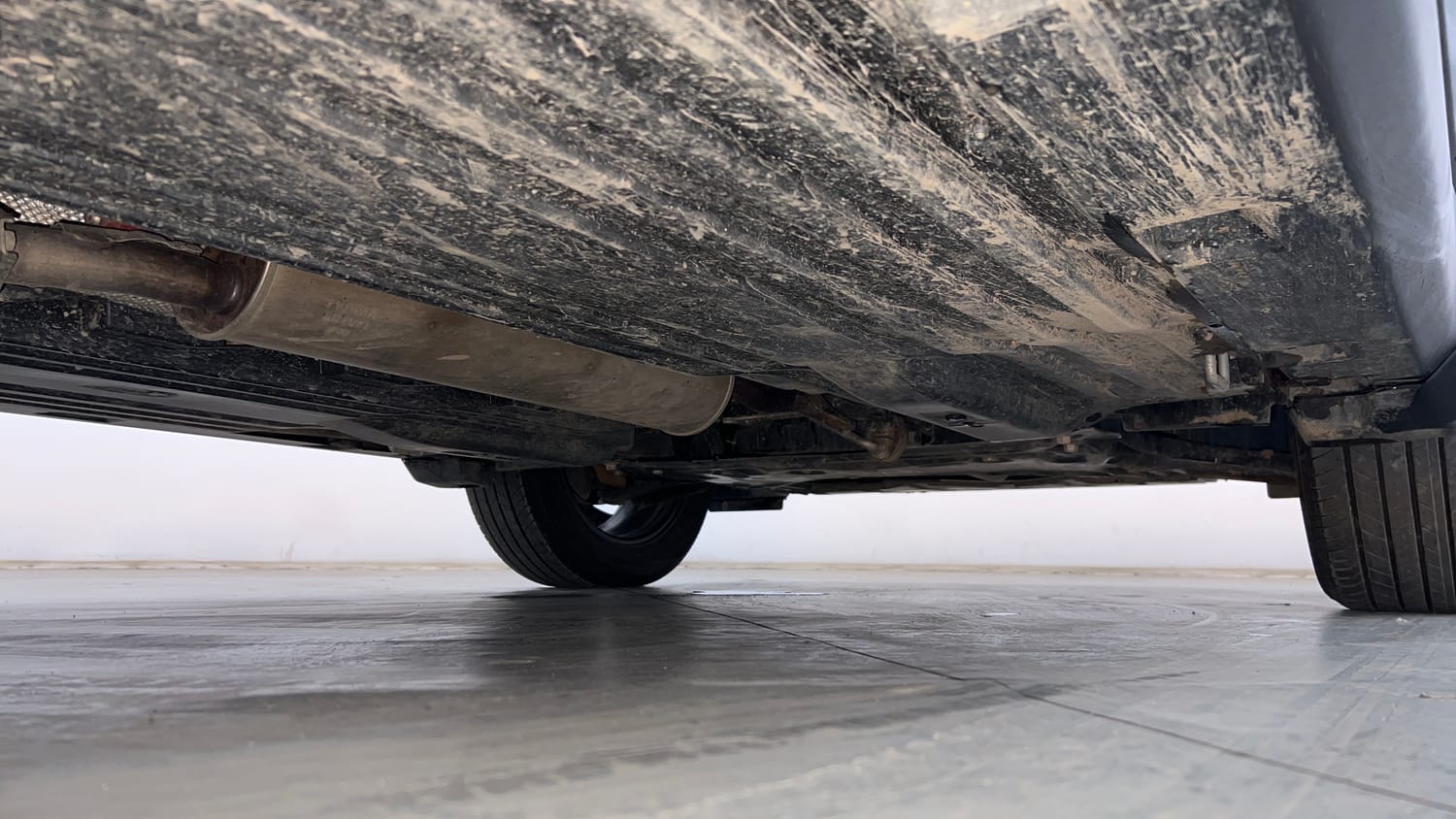 Used 2026 Maruti Suzuki Victoris LXI MT 2W Petrol Manual extra REAR RIGHT UNDERBODY VIEW