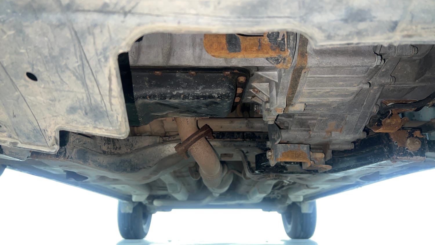 Used 2022 Tata Nexon XZA Plus (Premium) Diesel Diesel Automatic extra FRONT LEFT UNDERBODY VIEW