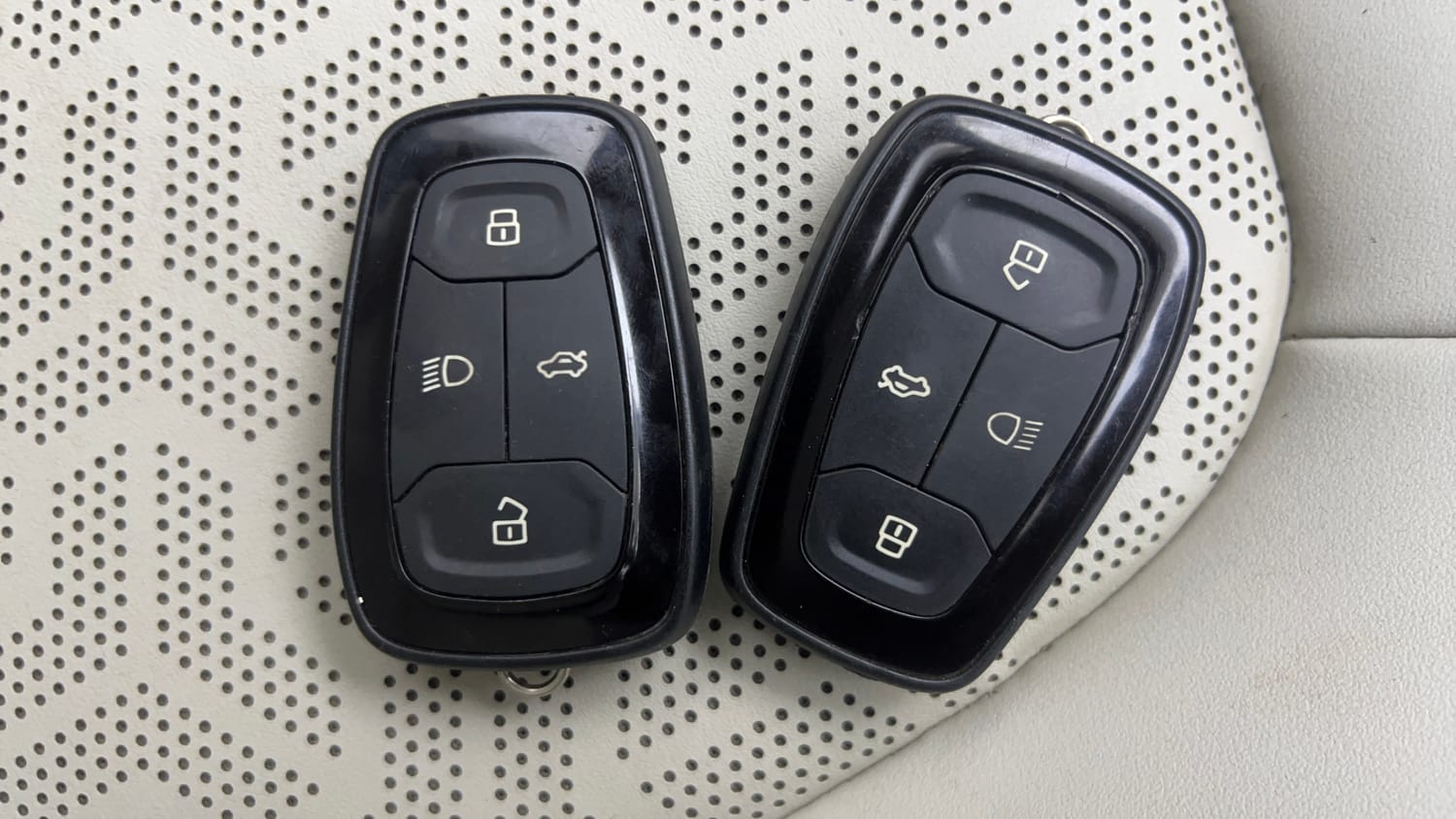 Used 2022 Tata Nexon XZA Plus (Premium) Diesel Diesel Automatic extra CAR KEY VIEW