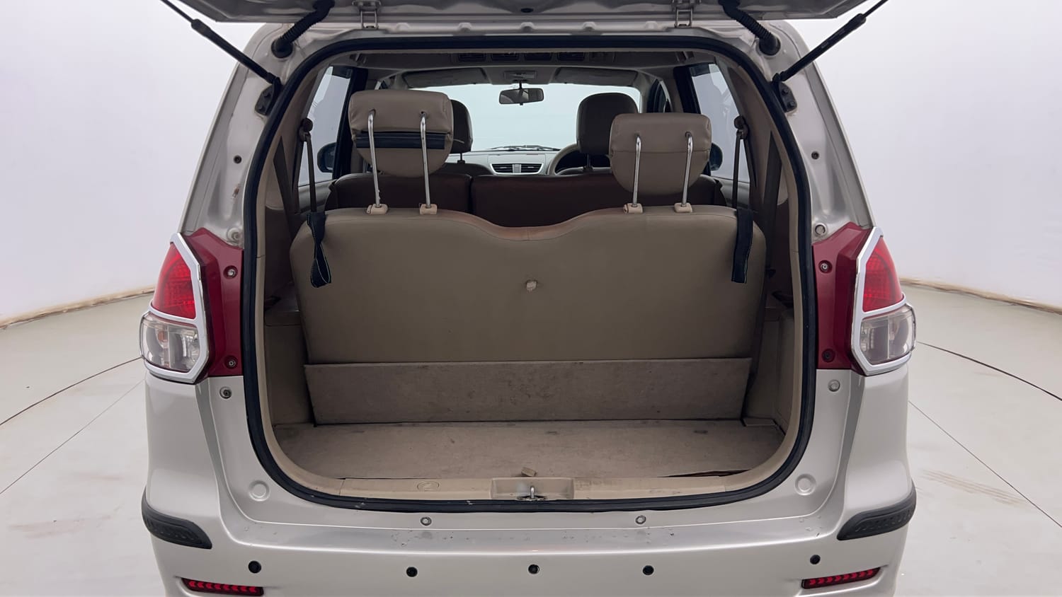 Used 2014 Maruti Suzuki Ertiga ZXi Petrol Manual interior DICKY INSIDE VIEW
