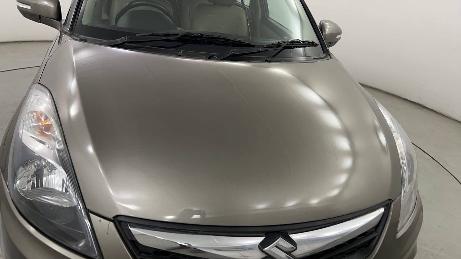 Used 2015 Maruti Suzuki Swift Dzire VXI Petrol Manual dents MINOR DENT