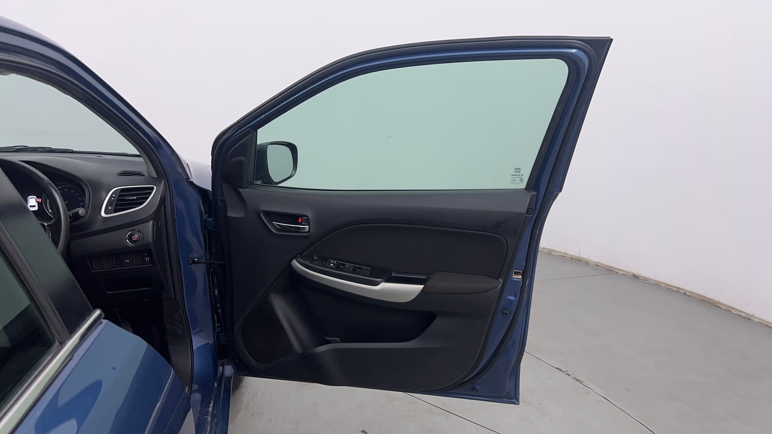 Used 2018 Maruti Suzuki Baleno Alpha 1.2 Petrol Manual interior RIGHT FRONT DOOR OPEN VIEW