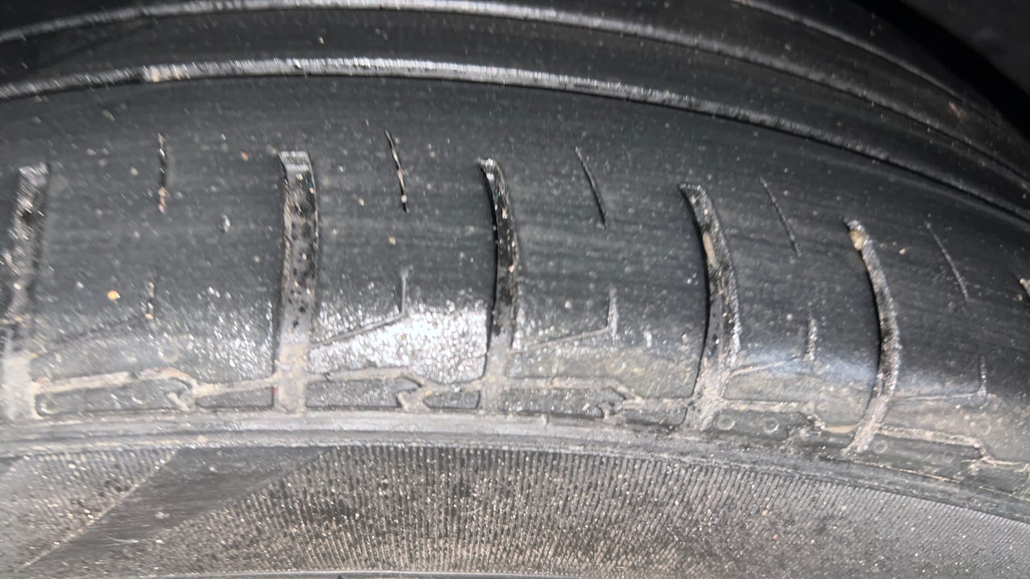 Used 2025 Hyundai Creta N-Line N10 1.5 Turbo MT Dual Tone Petrol Manual tyres LEFT REAR TYRE TREAD VIEW