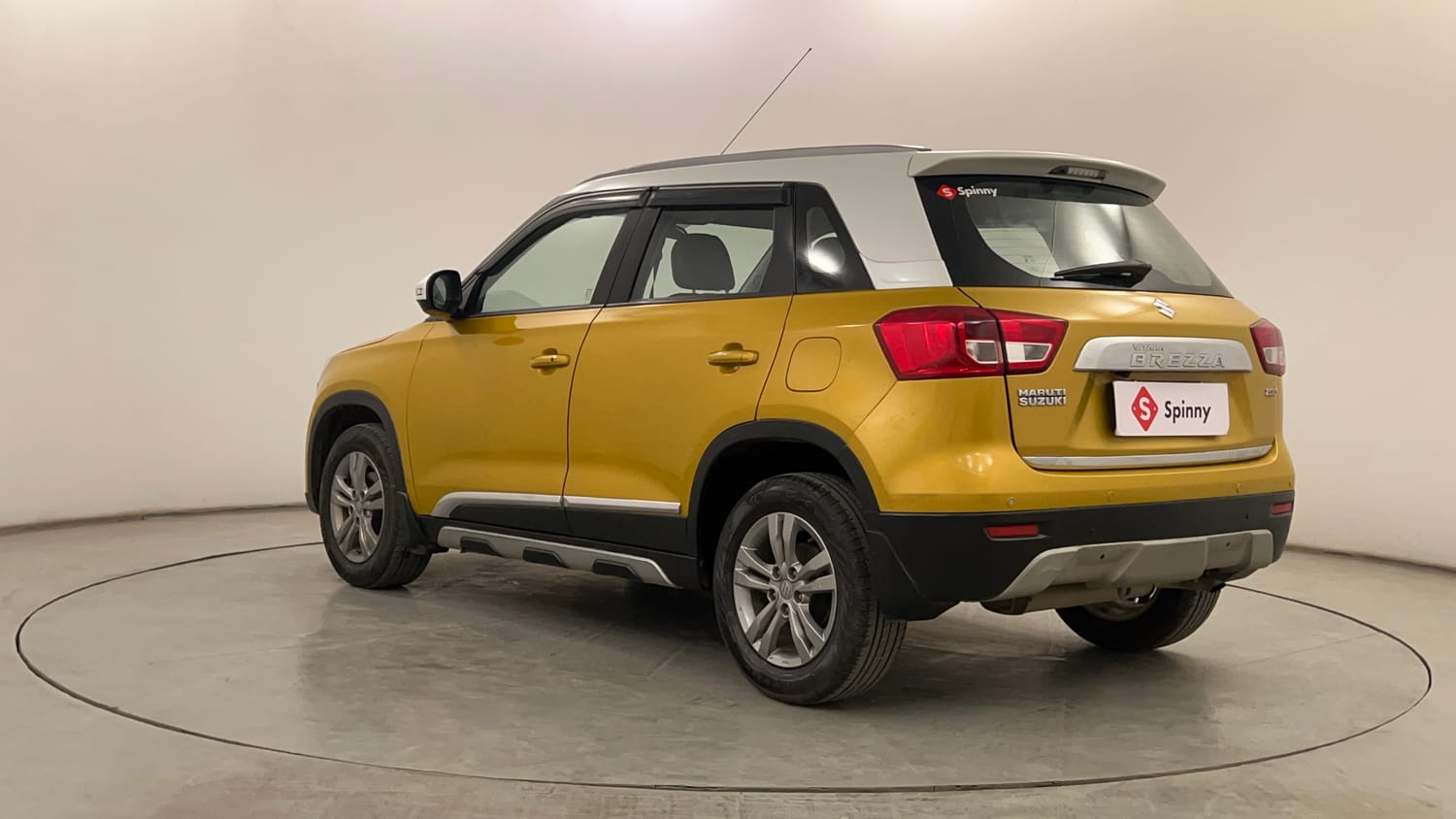 Used 2017 Maruti Suzuki Vitara Brezza ZDi+ Dual Tone Diesel Manual exterior LEFT REAR CORNER VIEW