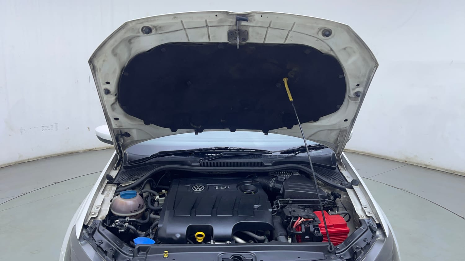 Used 2017 Volkswagen Polo Highline1.5L (D) Diesel Manual engine ENGINE & BONNET OPEN FRONT VIEW