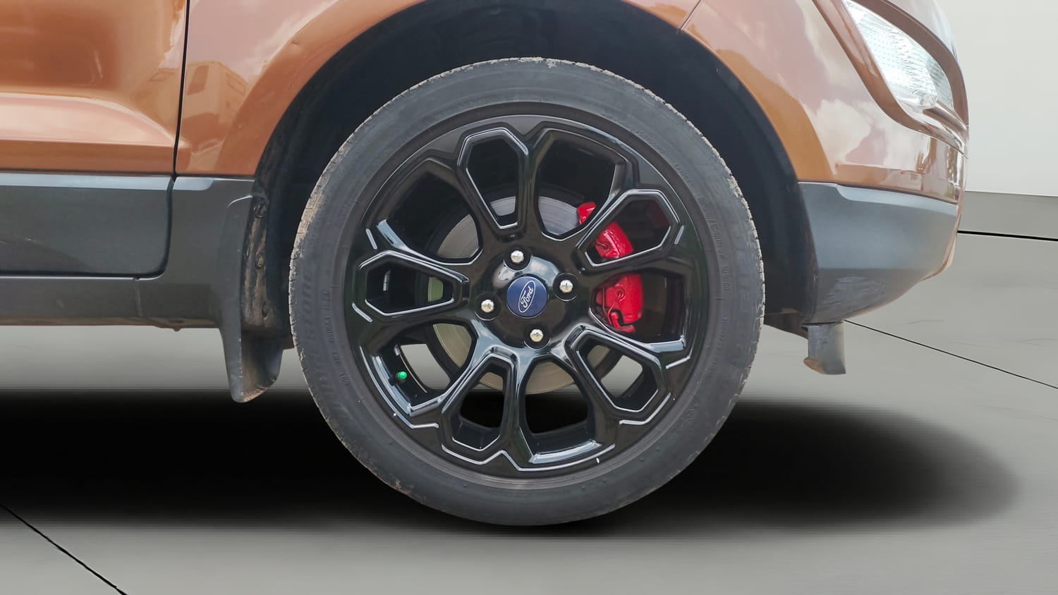 Used 2018 Ford EcoSport Titanium + 1.5L Ti-VCT AT Petrol Automatic tyres RIGHT FRONT TYRE RIM VIEW