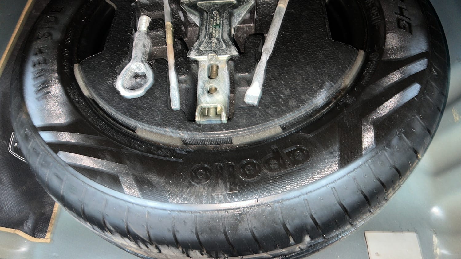 Used 2020 Maruti Suzuki S-Cross Alpha Petrol Manual tyres SPARE TYRE VIEW