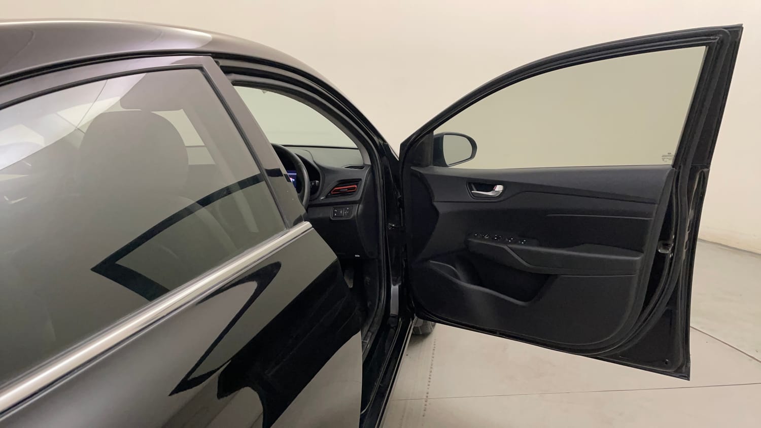 Used 2021 Hyundai Verna SX (O) 1.6 VTVT AT Petrol Automatic interior RIGHT FRONT DOOR OPEN VIEW