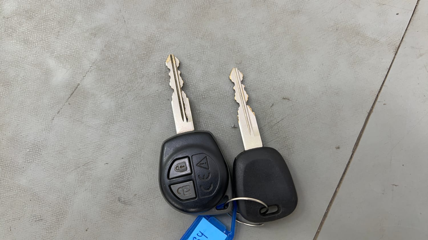 Used 2018 Maruti Suzuki Vitara Brezza [2016-2020] ZDi Diesel Manual extra CAR KEY VIEW