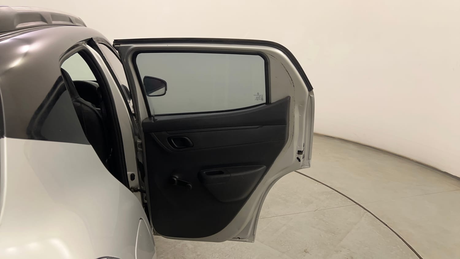 Used 2016 Renault Kwid RXT Opt Petrol Manual interior RIGHT REAR DOOR OPEN VIEW