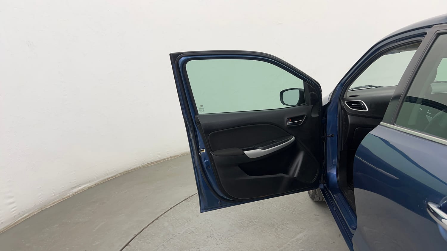 Used 2017 Maruti Suzuki Baleno Alpha 1.2 Petrol Manual interior LEFT FRONT DOOR OPEN VIEW